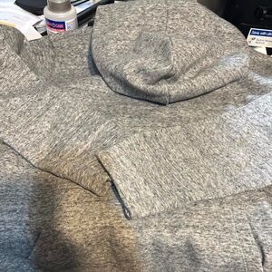 14-15 SUPER SOFT OLD NAVY PULL OVER TOP XL SALT PEPPER